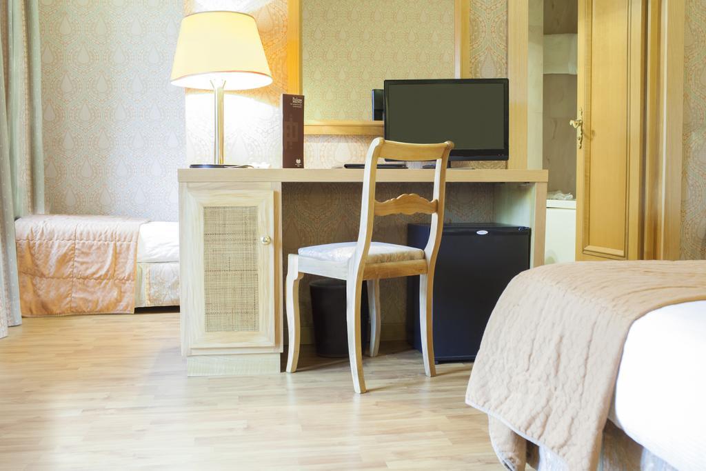 Polo Hotel Рим Екстериор снимка